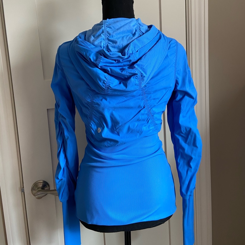 lululemon jacket